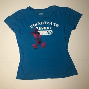 DisneyLand Resort T-Shirt size medium kids